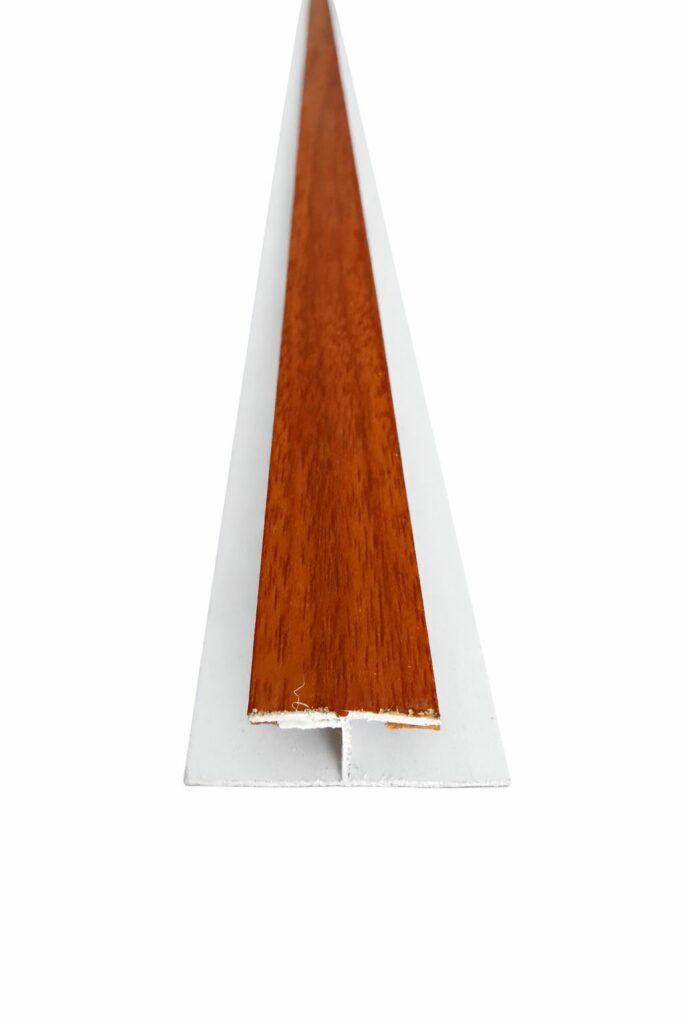 Union Pvc 5.95 m Cedro Laminado