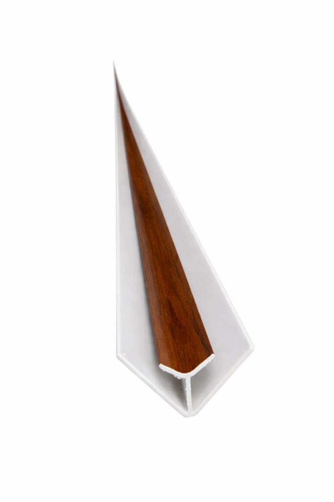 Angular Interno Pvc 5.95 m Ambar y Caobilla