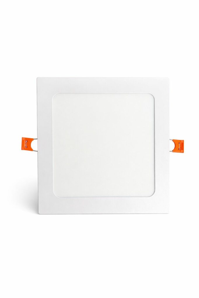 PA34- Lampara Cuadrada 18W- 3500k- Calida