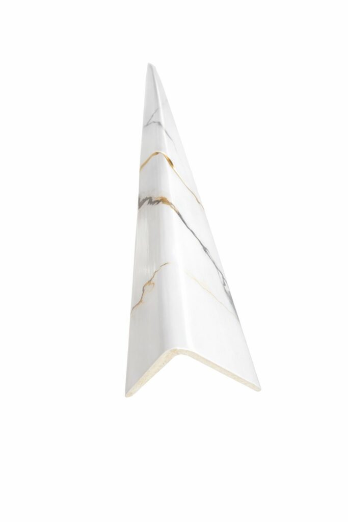 Angular WPC 2,90 metro DORADO MARMOL