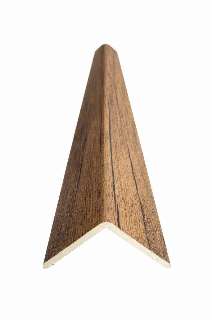 011Angular WPC 2,90 metro ARCE